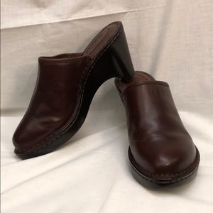 Born brown leather heeled clog